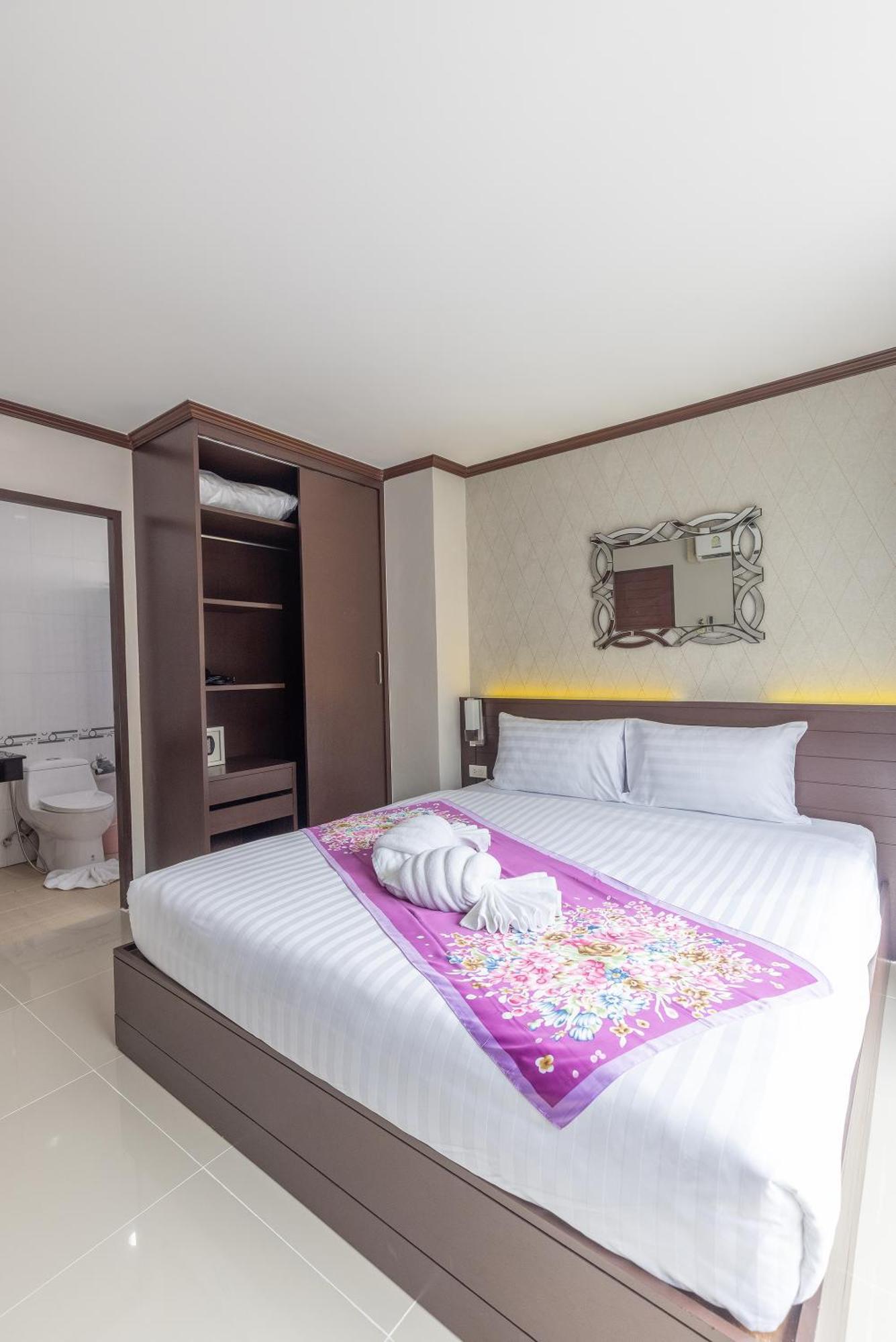 Hotel The Chic Patong Zimmer foto