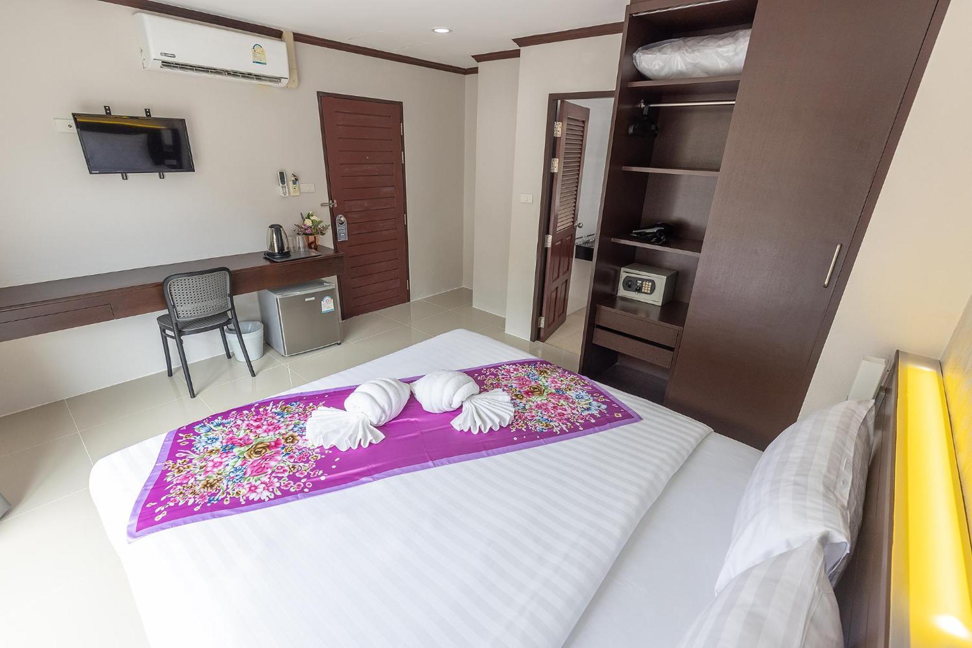 Hotel The Chic Patong Zimmer foto